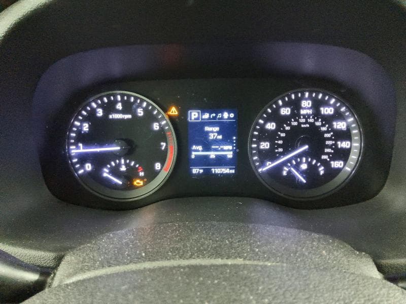 2017 HYUNDAI TUCSON SE PLUS 9