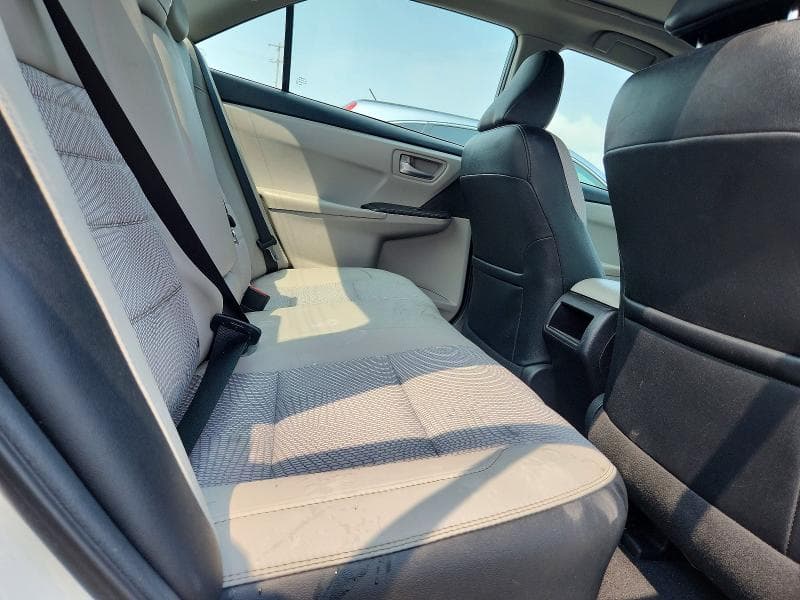 2017 TOYOTA CAMRY SE 10