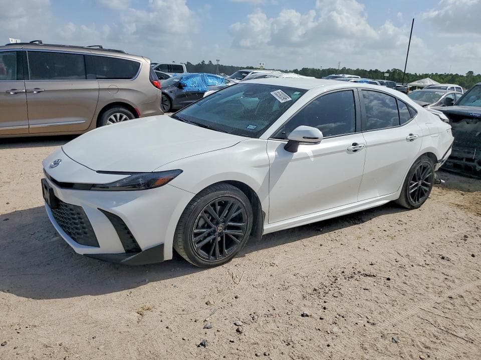 2025 TOYOTA CAMRY SE - 1