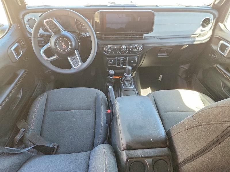 2026 JEEP WRANGLER SAHARA 8