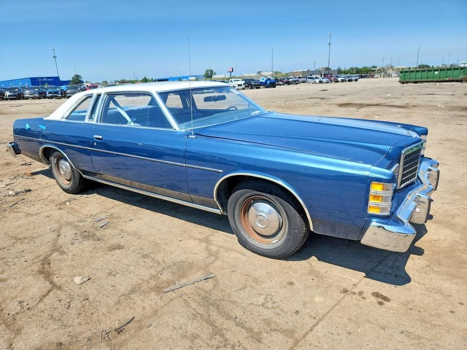 1977 FORD LTD 4