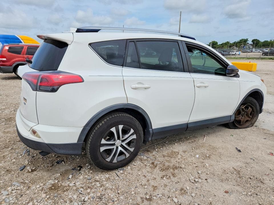 2018 TOYOTA RAV4 LE 3