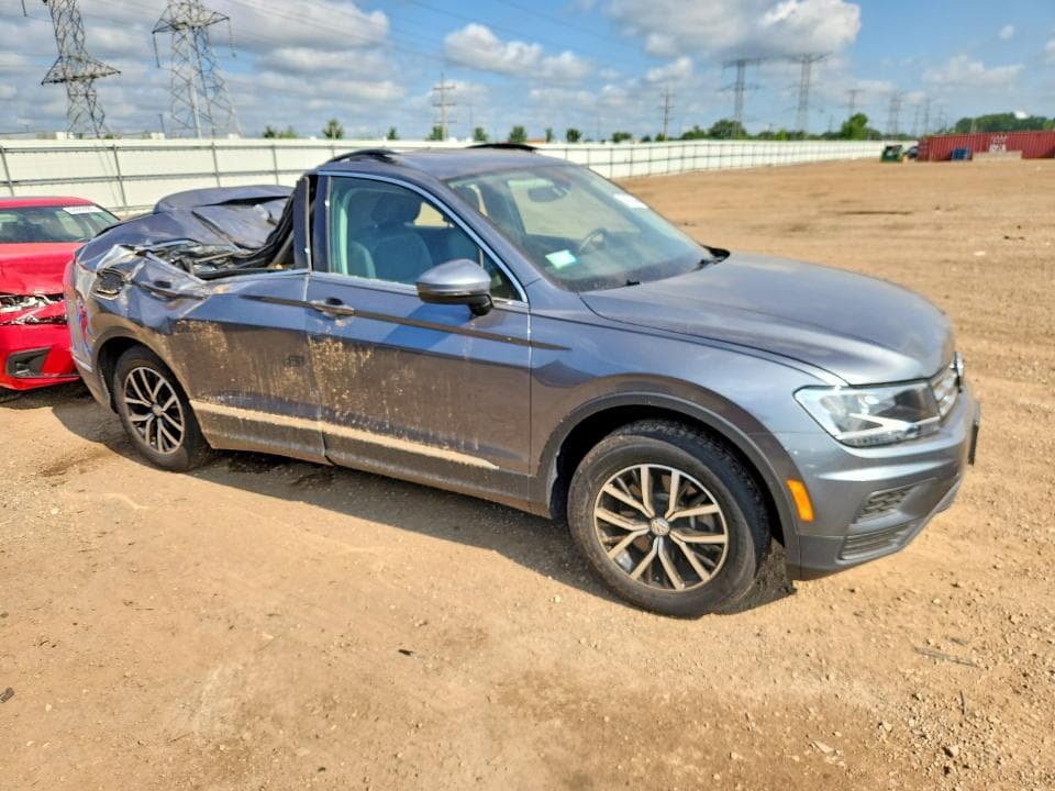 2021 VOLKSWAGEN TIGUAN SE 4