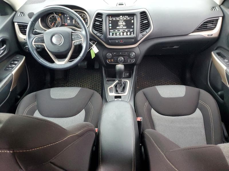 2018 JEEP CHEROKEE LATITUDE 8