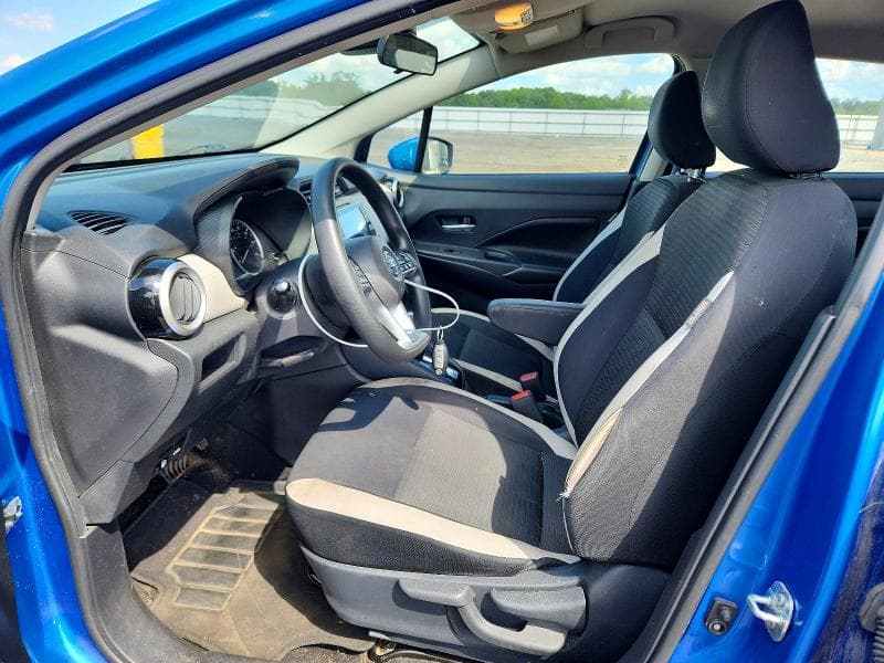2020 NISSAN VERSA SV 7