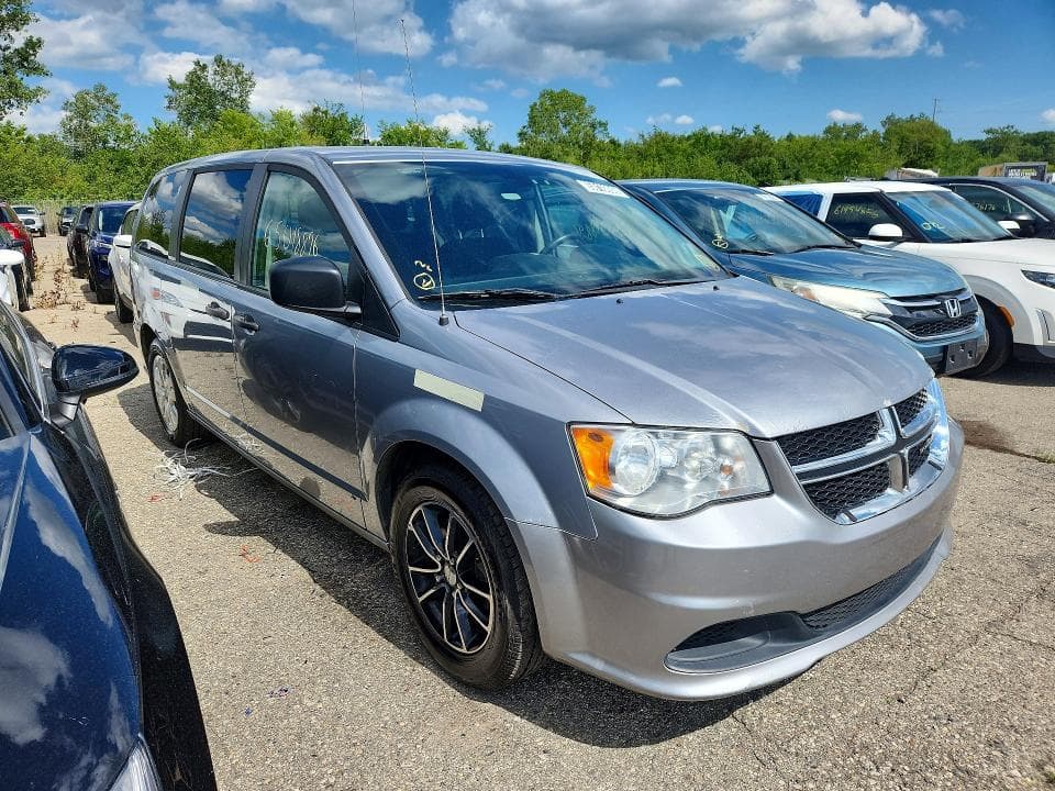 2019 DODGE GRAND CARAVAN SE 4