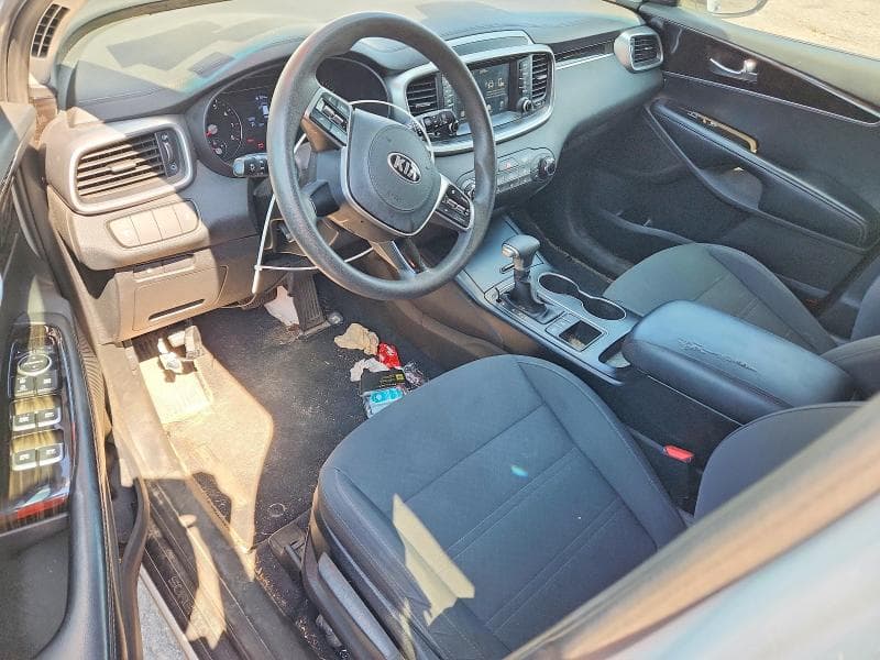 2020 KIA SORENTO S 8