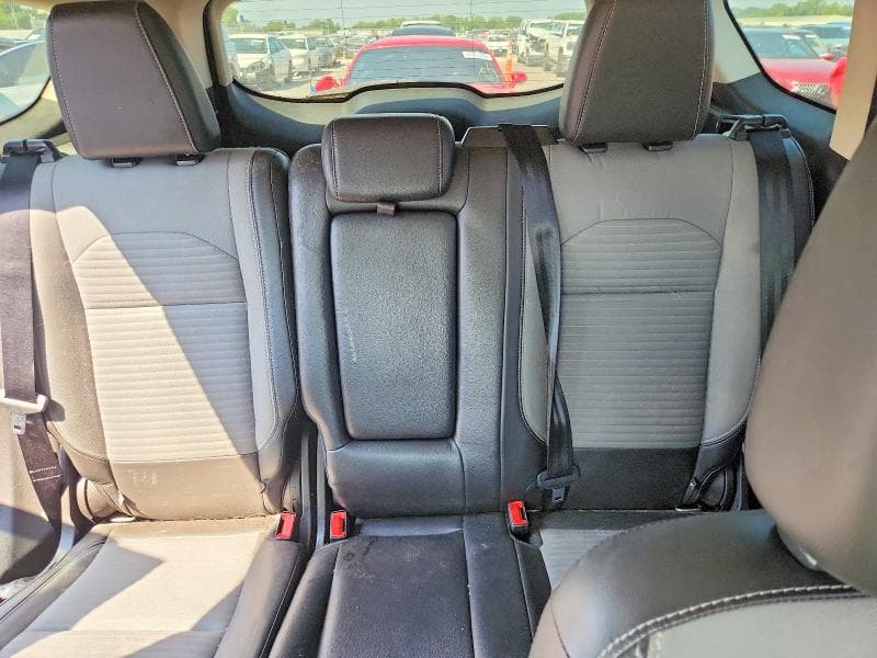 2017 FORD ESCAPE TITANIUM 10