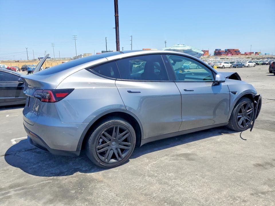 2024 TESLA MODEL Y 3
