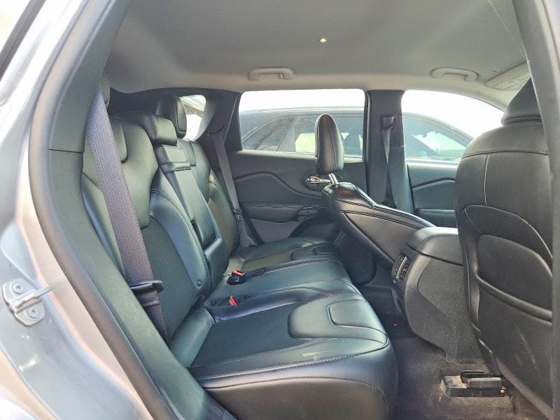 2019 JEEP CHEROKEE LATITUDE PLUS 11