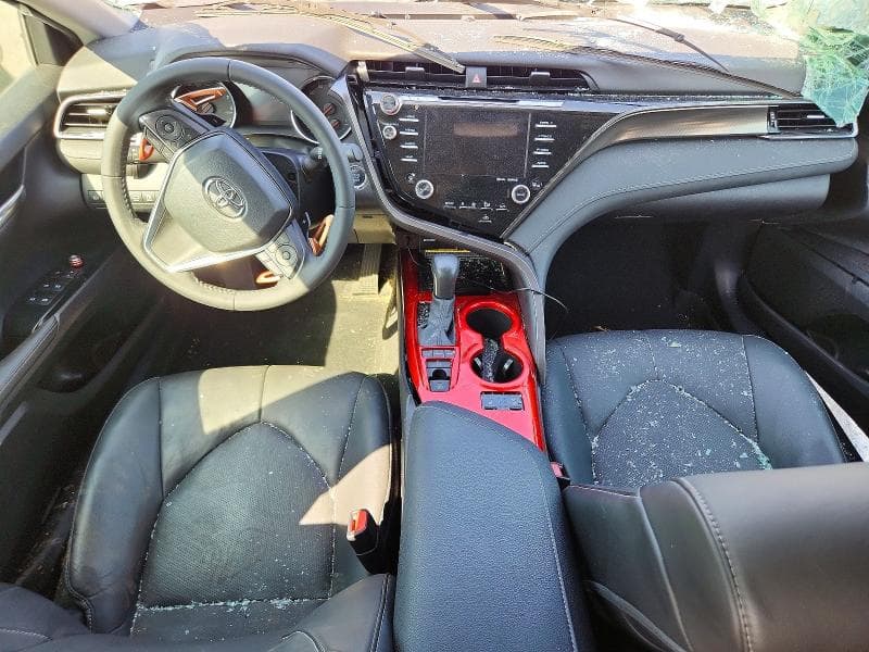 2020 TOYOTA CAMRY XSE 8
