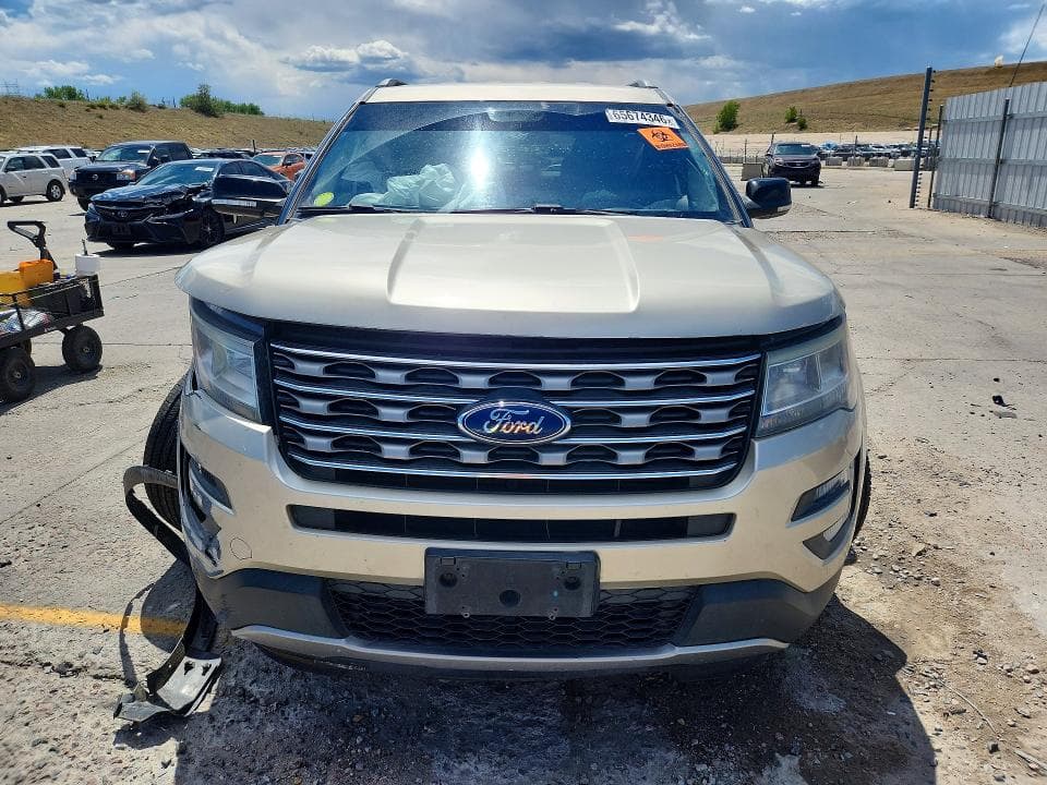 2017 FORD EXPLORER XLT 5