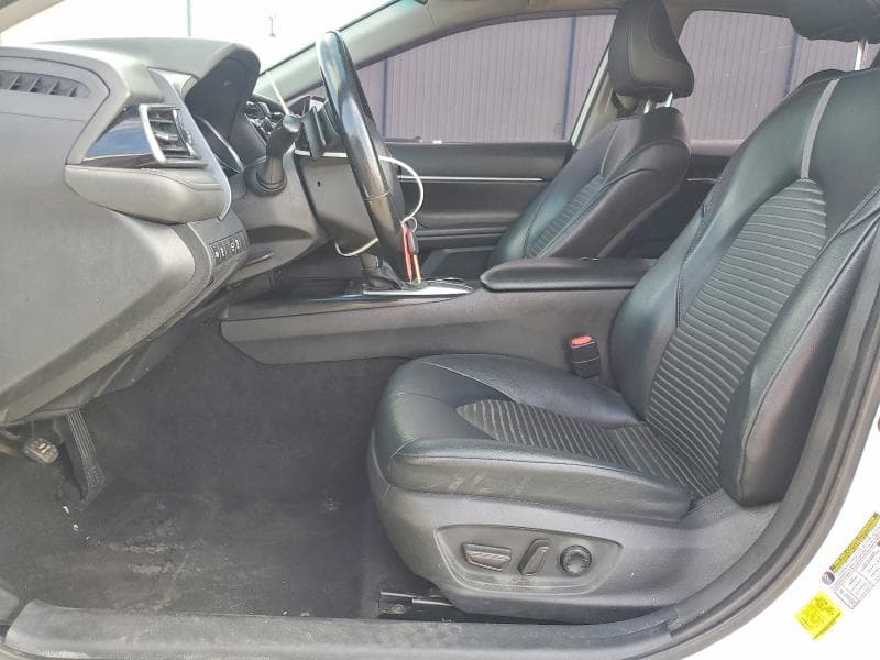 2020 TOYOTA CAMRY SE 7