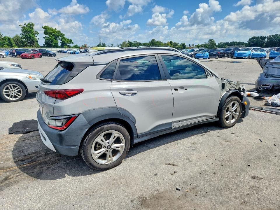 2022 HYUNDAI KONA SEL 3