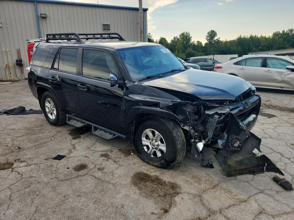 2020 TOYOTA 4RUNNER SR5 4