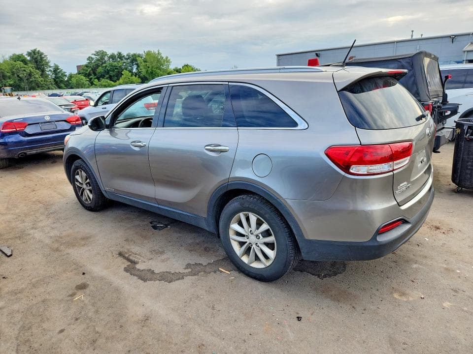 2017 KIA SORENTO LX V6 2