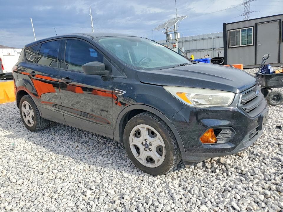 2017 FORD ESCAPE S 4