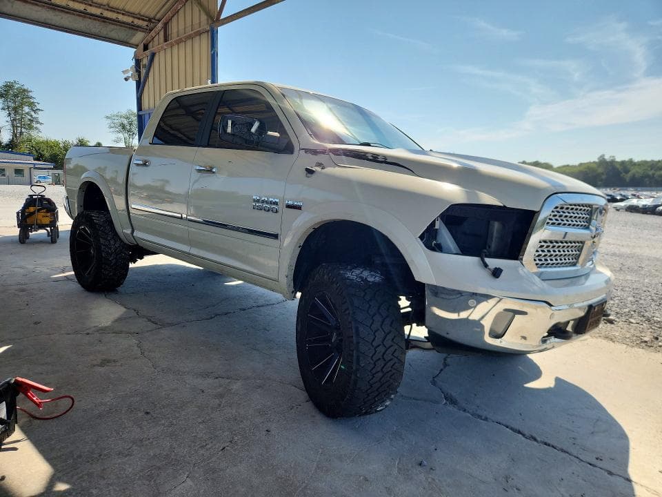 2017 RAM 1500 LARAMIE 4