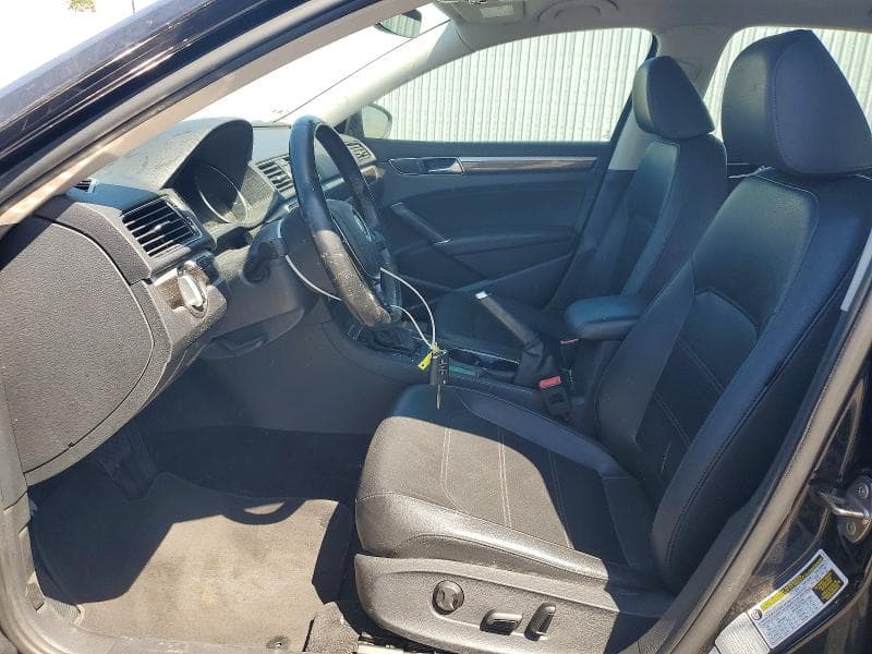 2017 VOLKSWAGEN PASSAT SE 7