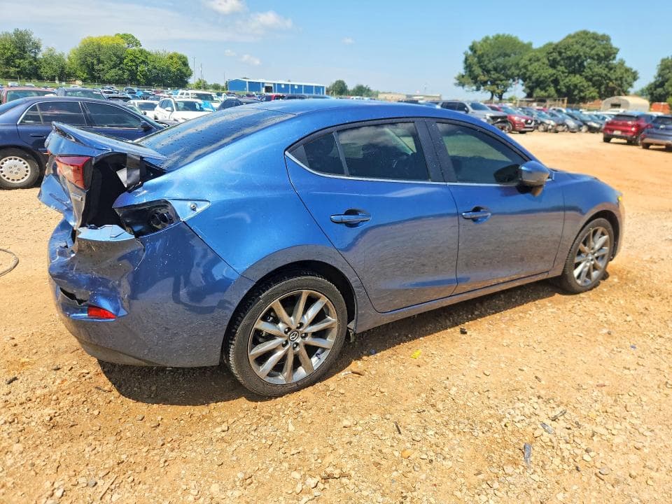 2018 MAZDA 3 TOURING 3
