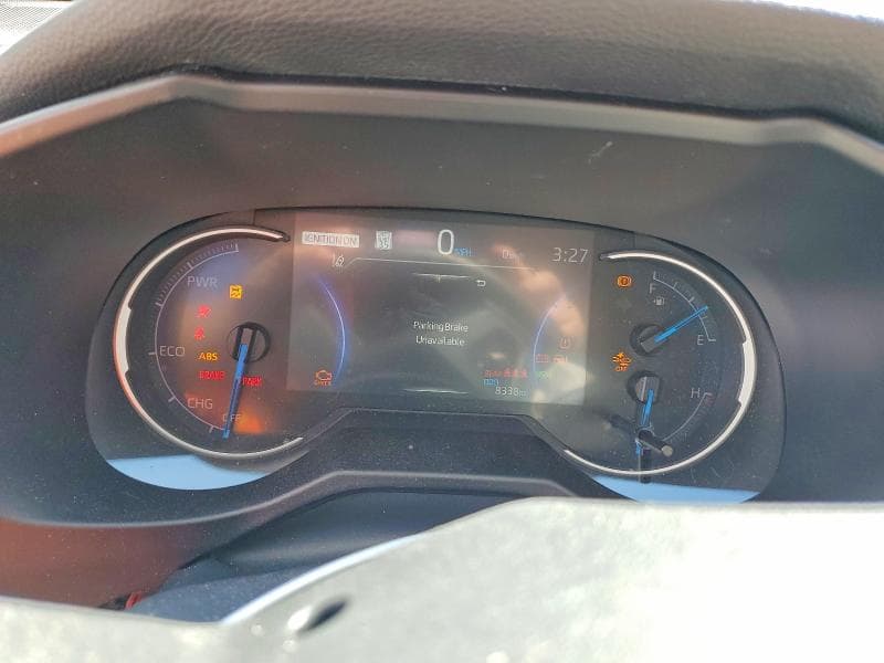 2024 TOYOTA RAV4 XLE 9