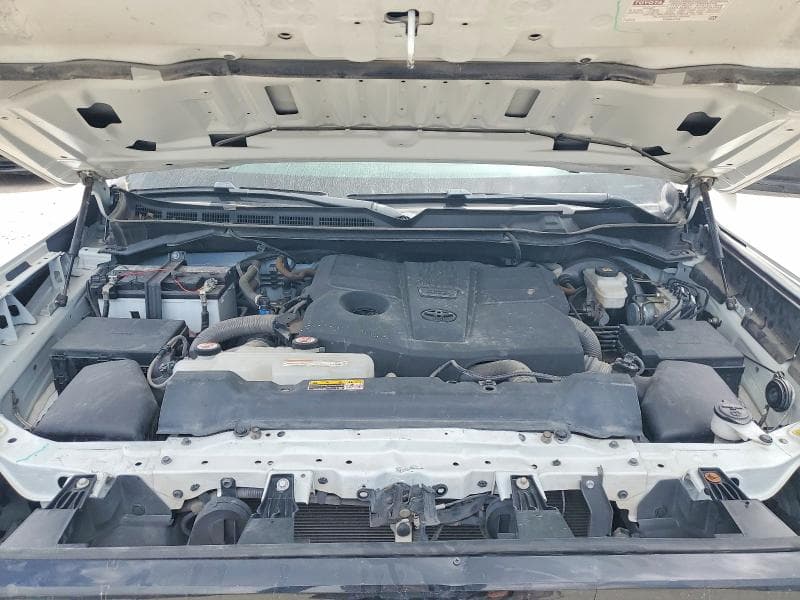 2024 TOYOTA TUNDRA SR 11