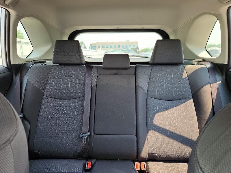 2019 TOYOTA RAV4 XLE 10