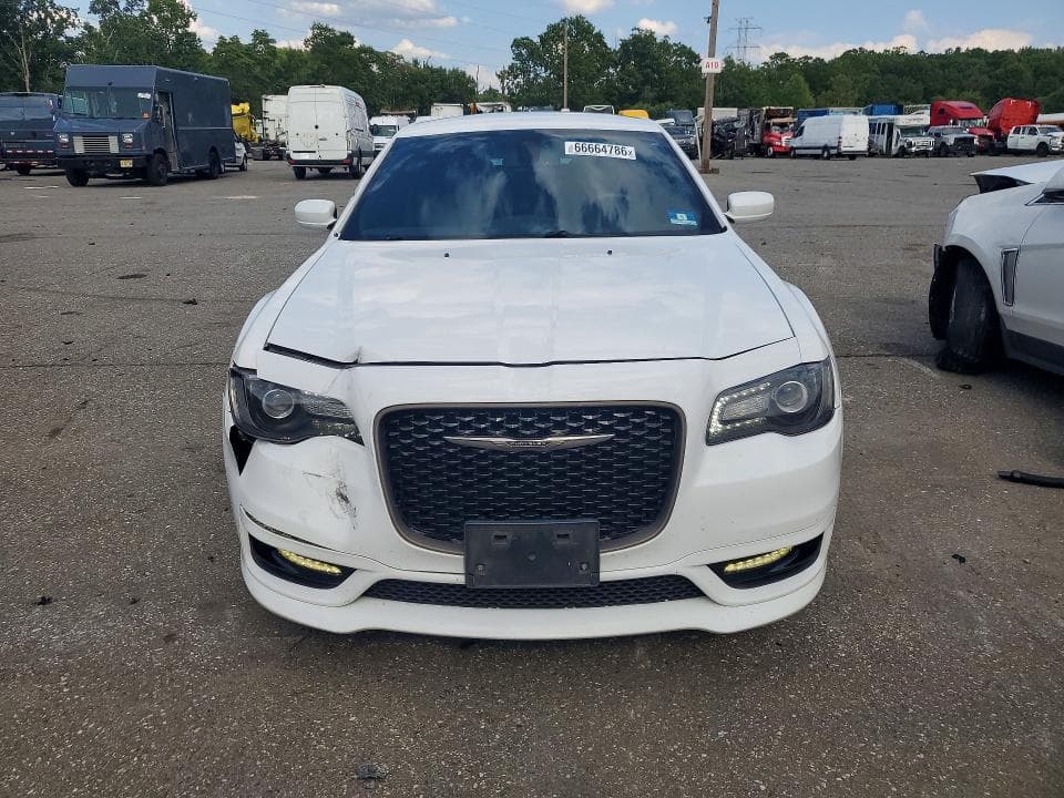 2017 CHRYSLER 300 S 5