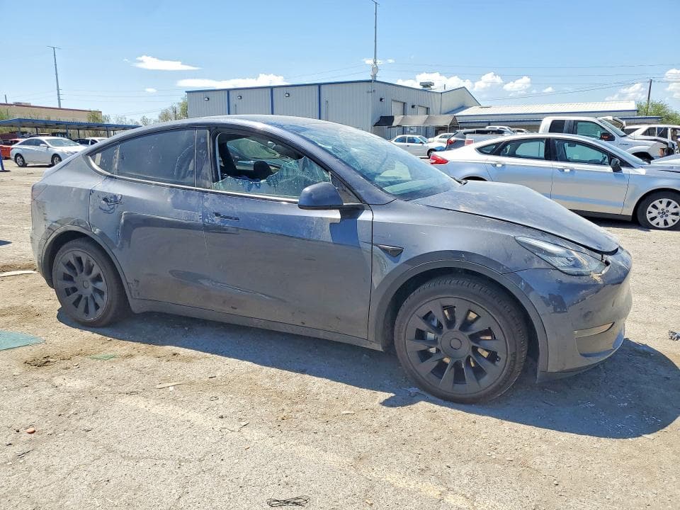 2021 TESLA MODEL Y 4