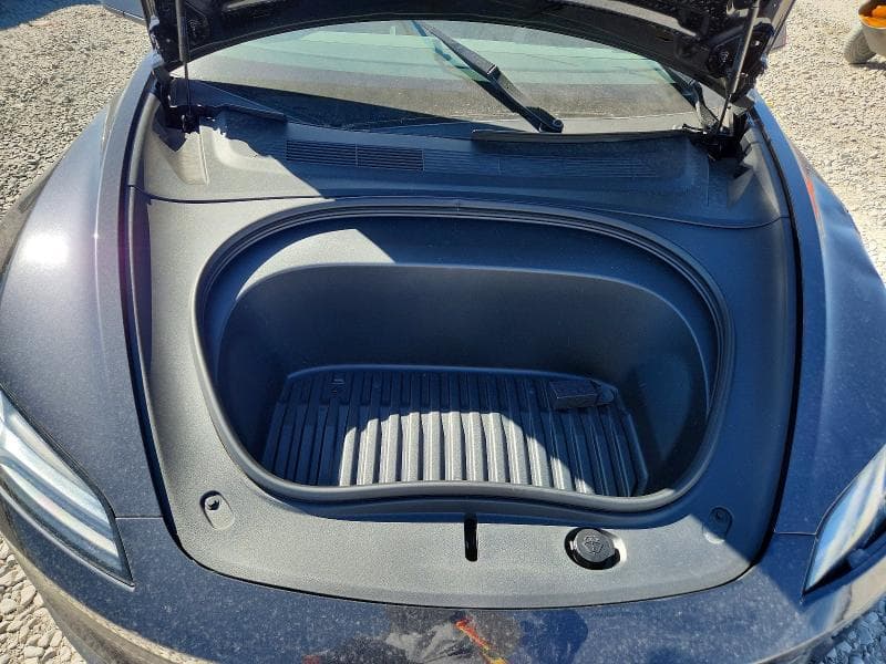 2026 TESLA MODEL 3 11