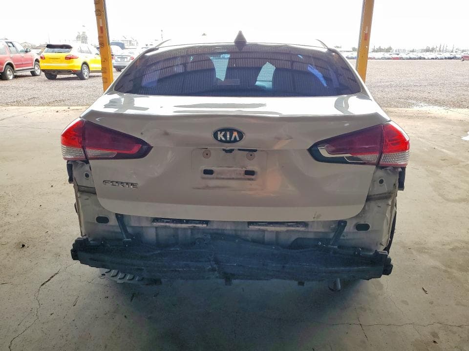 2018 KIA FORTE LX 6