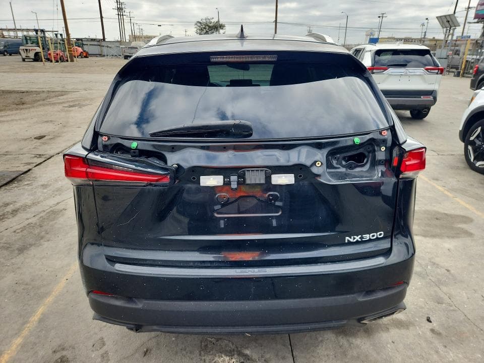 2018 LEXUS NX 300 BASE 6
