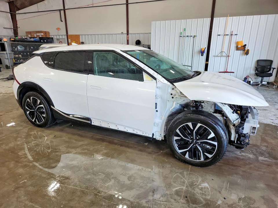 2024 KIA EV6 WIND 4