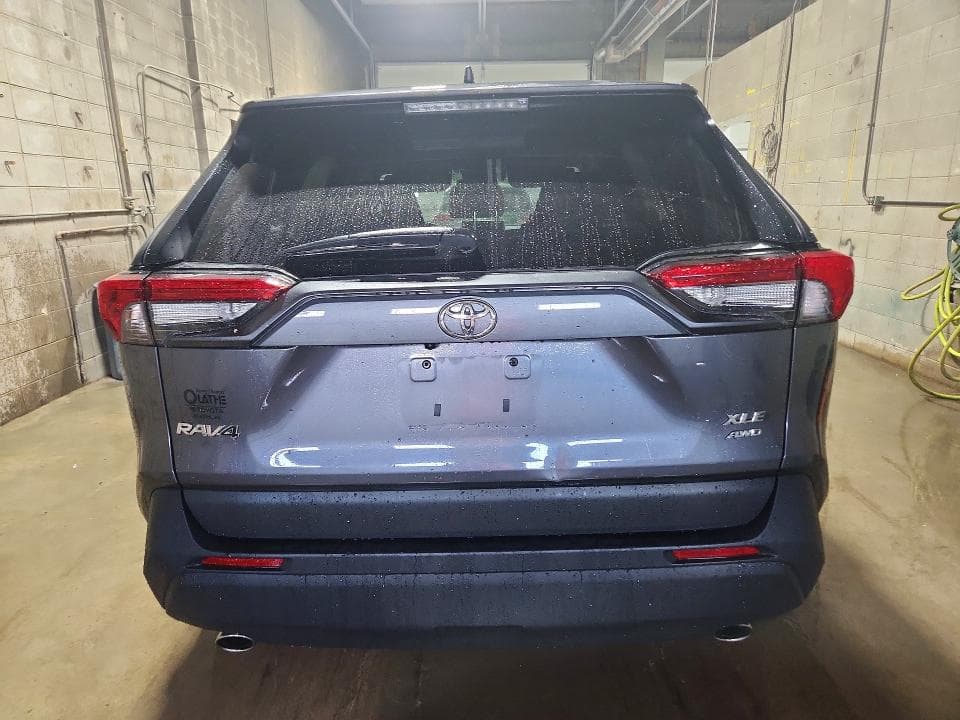 2024 TOYOTA RAV4 XLE 6