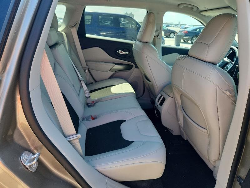 2021 JEEP CHEROKEE LATITUDE PLUS 11