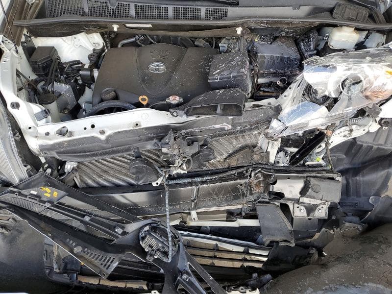 2020 TOYOTA SIENNA XLE PREMIUM 8-PASSENGER 12