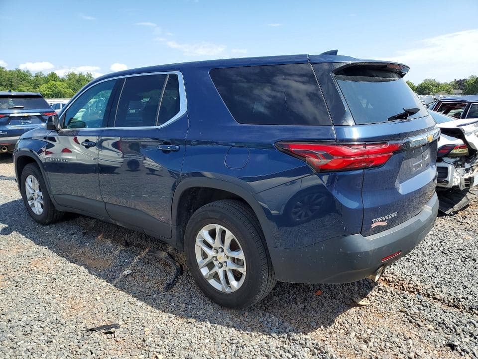 2022 CHEVROLET TRAVERSE LS 2