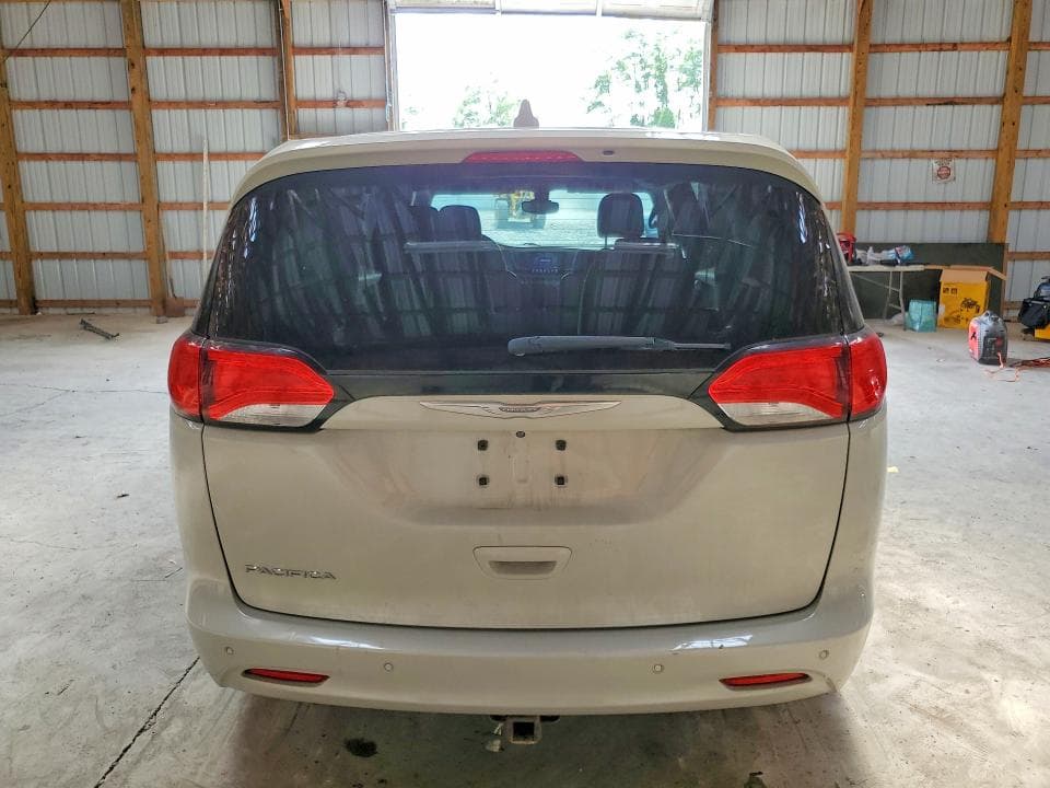 2017 CHRYSLER PACIFICA TOURING 6