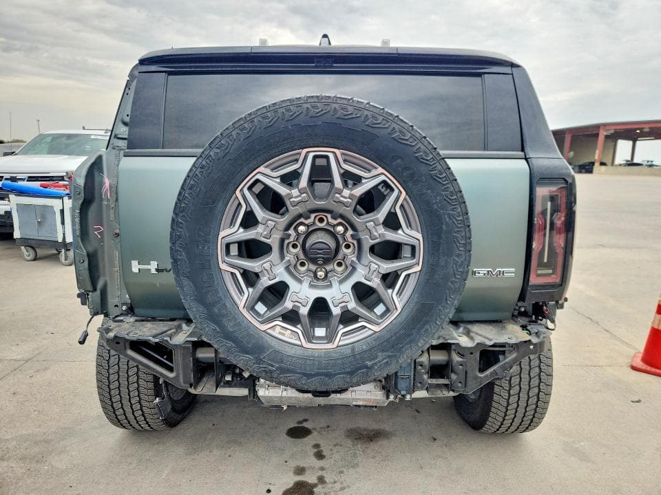 2024 GMC HUMMER SUV 3X 6