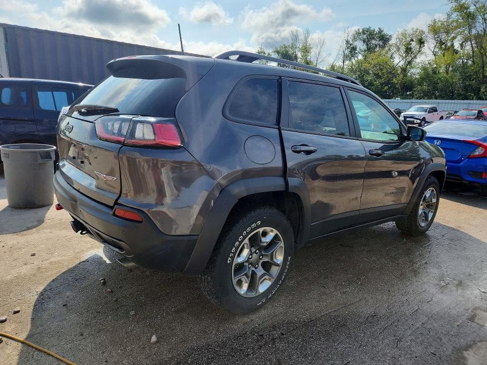 2019 JEEP CHEROKEE TRAILHAWK 3