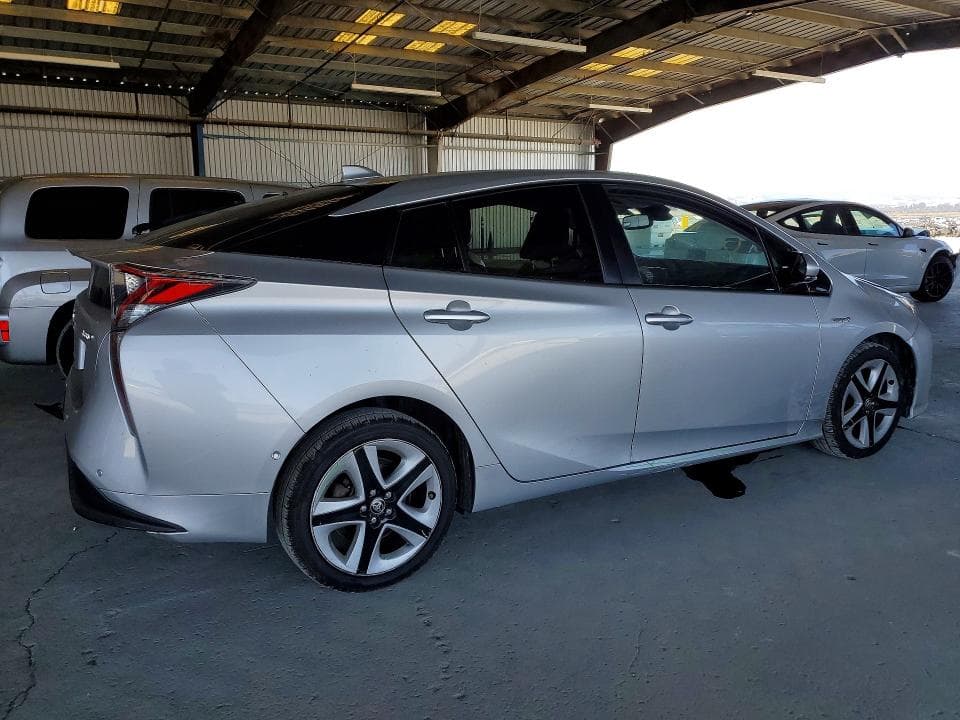 2018 TOYOTA PRIUS 3