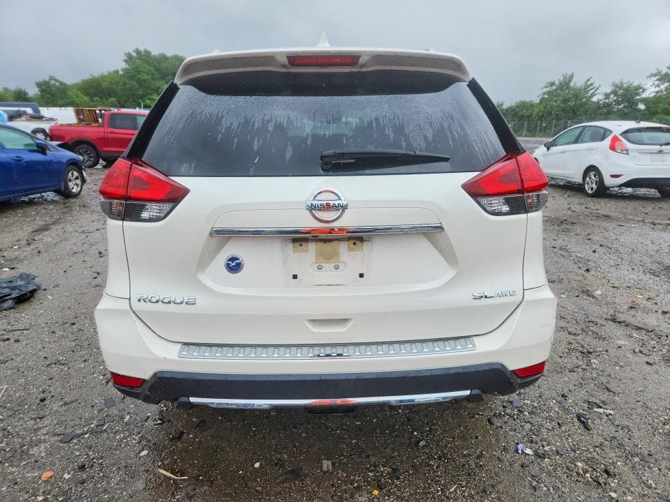 2017 NISSAN ROGUE SL 6