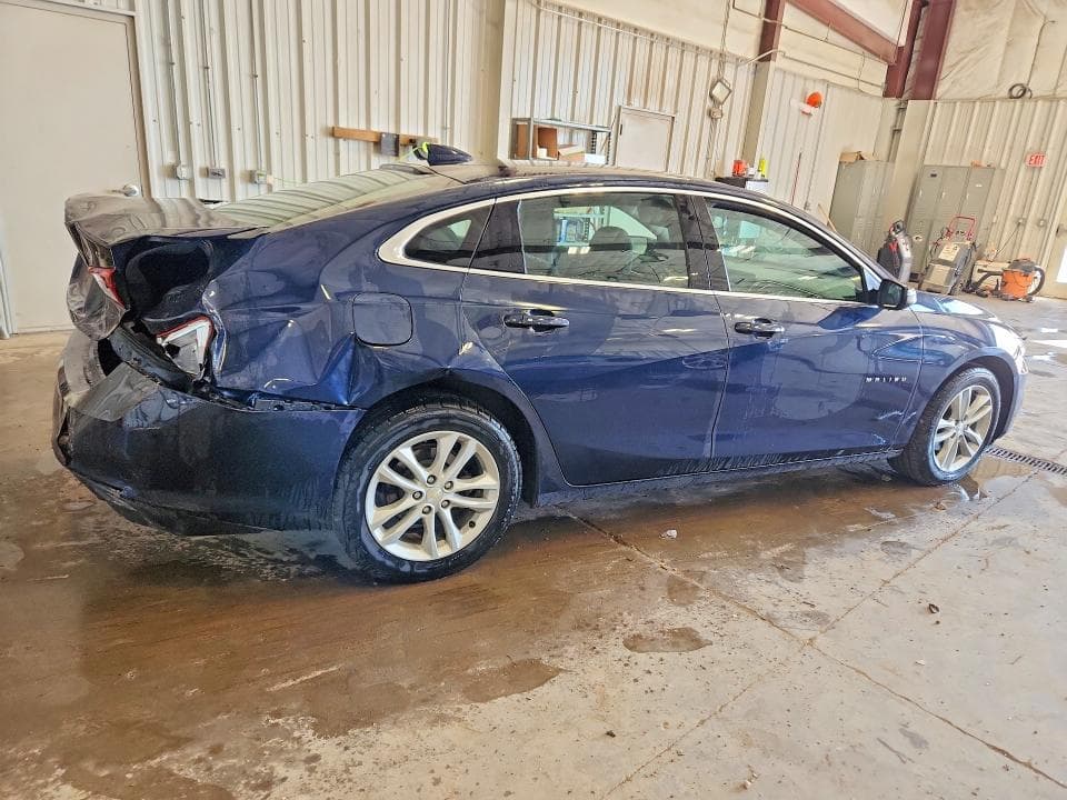 2017 CHEVROLET MALIBU LT 3