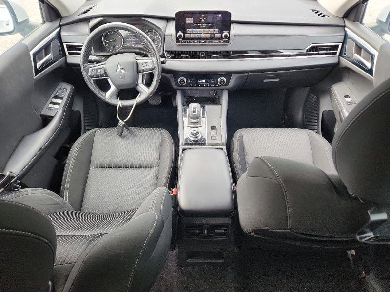 2022 MITSUBISHI OUTLANDER ES 8