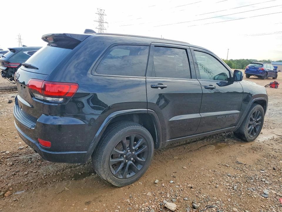 2018 JEEP GRAND CHEROKEE LAREDO 3