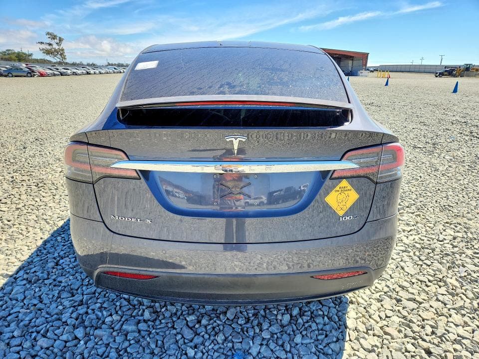 2018 TESLA MODEL X 6