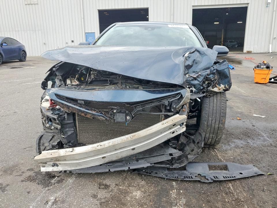 2018 TOYOTA CAMRY SE 5