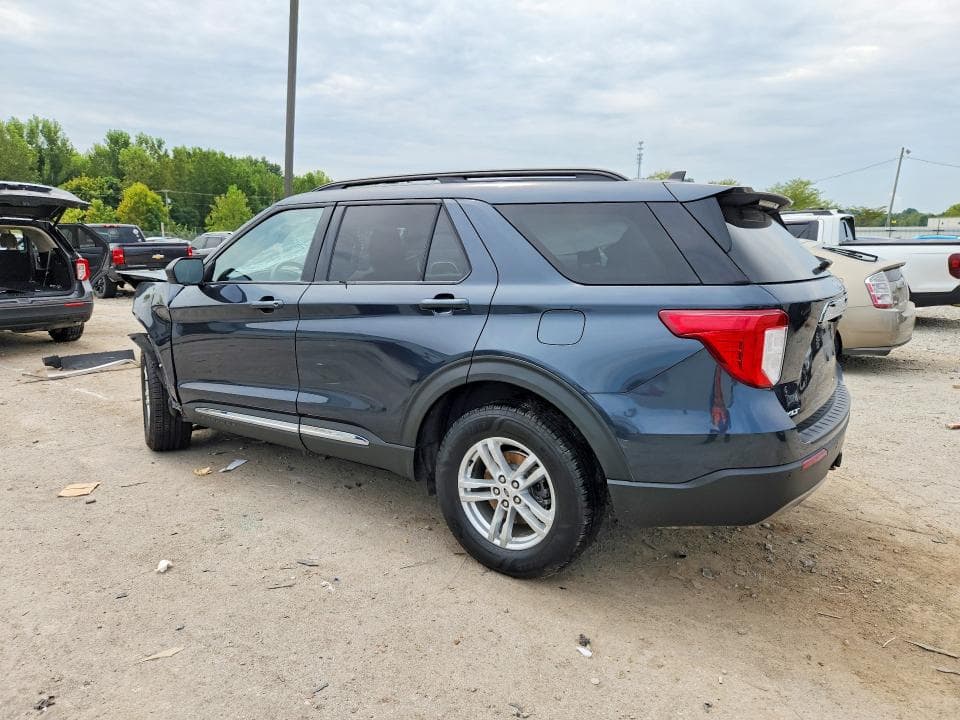 2022 FORD EXPLORER XLT 2