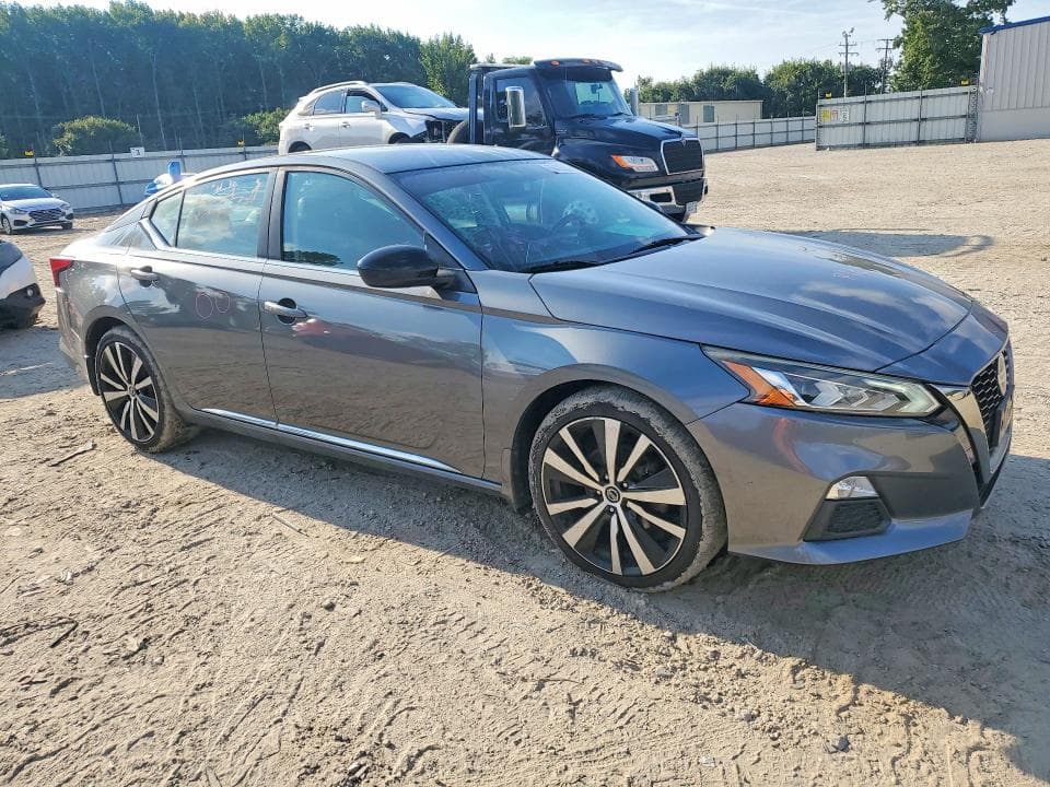2019 NISSAN ALTIMA SR 4