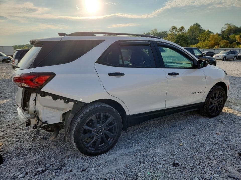2024 CHEVROLET EQUINOX RS 3